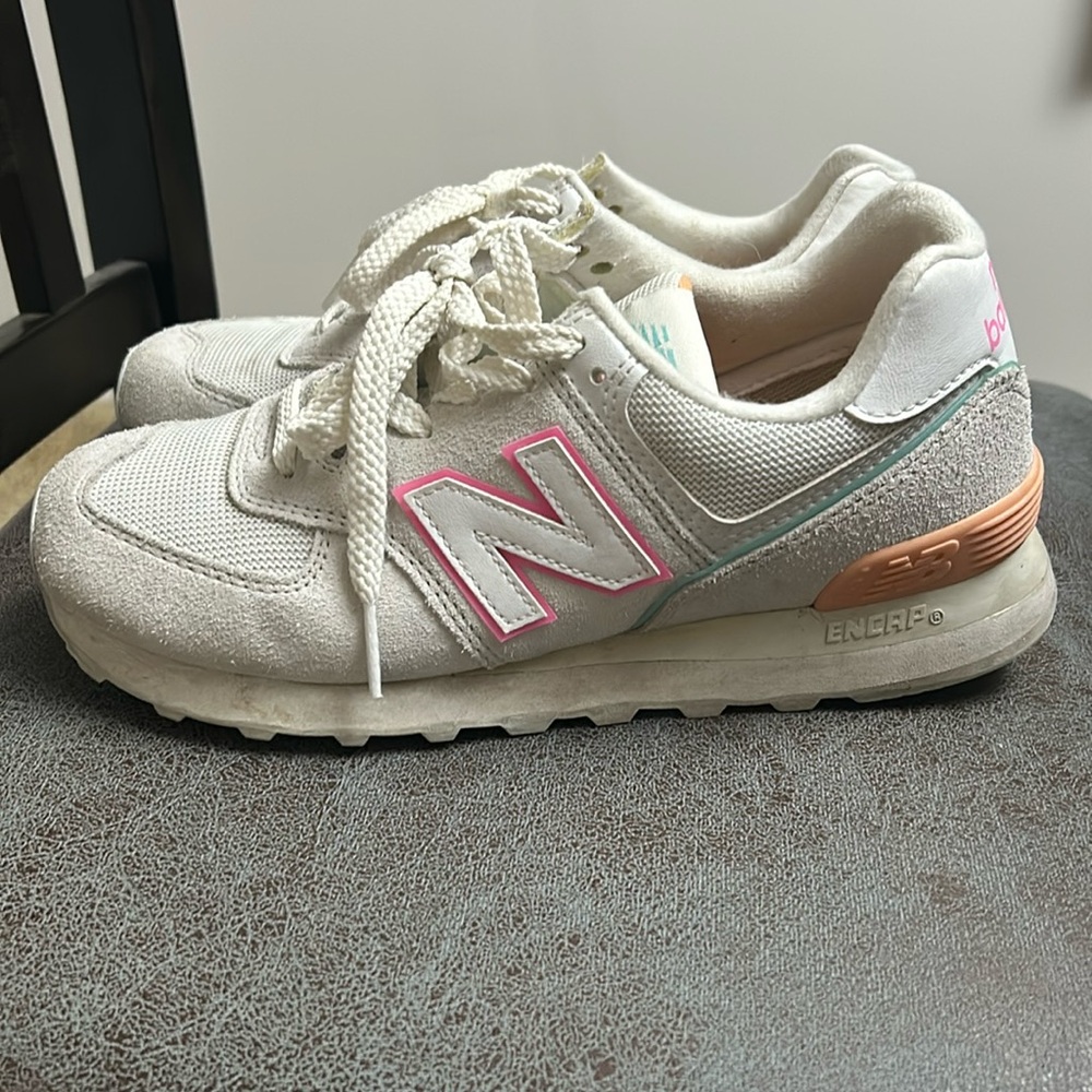 New Balance 574 sneakers